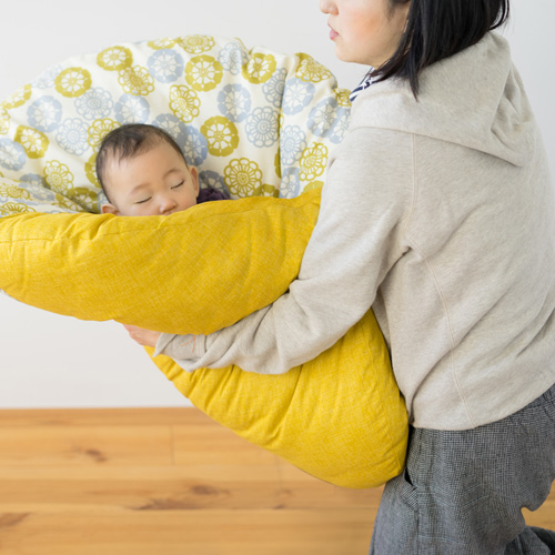 【洛中高岡屋】せんべい座布団[01]赤ちゃんを眠らせたまま移動できます
